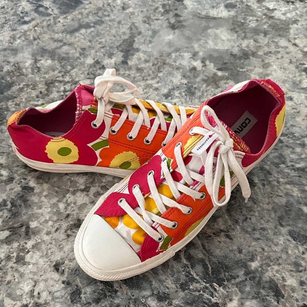 Converse Floral Canvas Low-Top Sneakers in Pink, Orange & Yellow